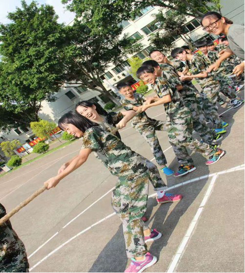北京军事夏令营为孩子成长指引方向